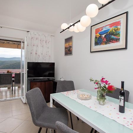 Greenhouse Family Apartments Rabac Ngoại thất bức ảnh