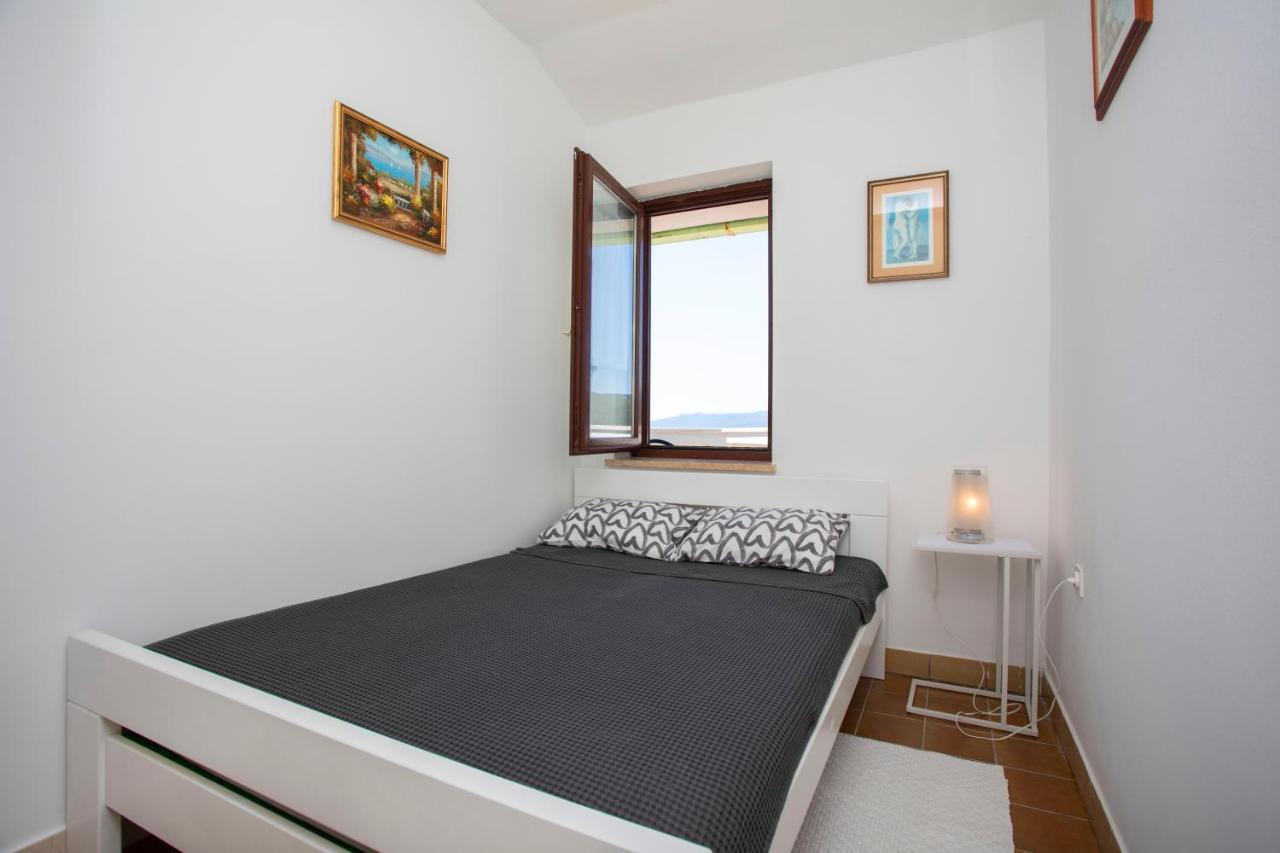 Greenhouse Family Apartments Rabac Ngoại thất bức ảnh