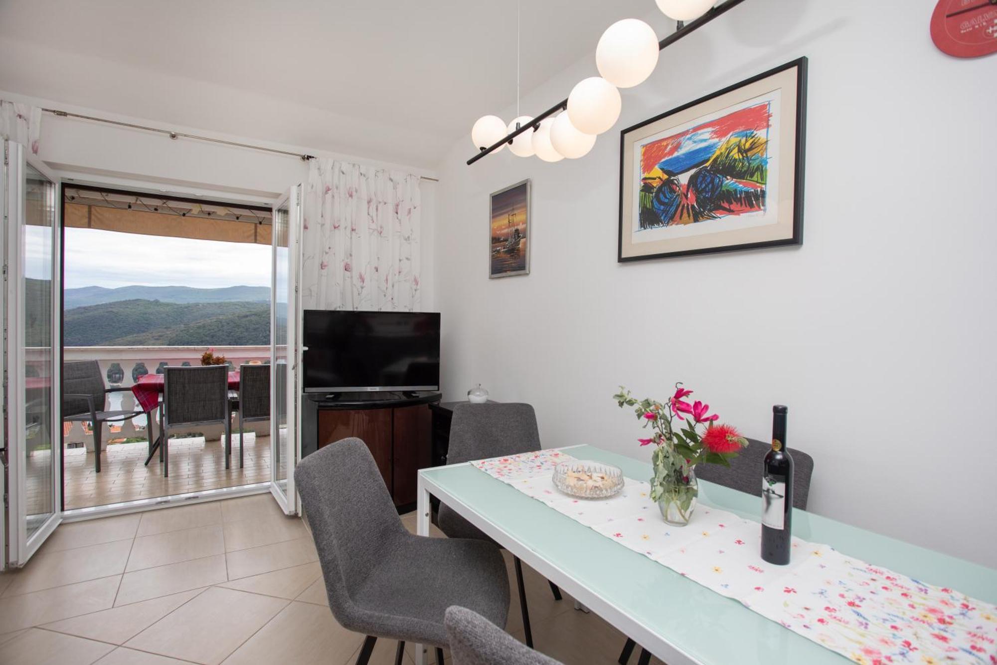 Greenhouse Family Apartments Rabac Ngoại thất bức ảnh