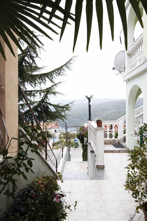 Greenhouse Family Apartments Rabac Phòng bức ảnh